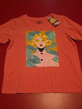 Bijou Karman Coral Graphic Tee with Yellow Accent